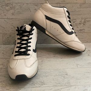 Vans 66 woman’s size 8.5 used in great condition